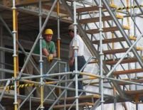 Construcţiile, domeniul cel mai dinamic de pe piaţa muncii din România