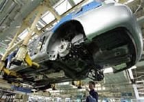 Declin pe piaţa auto: Concedieri la Nissan, General Motors închide o fabrică
