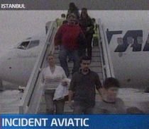 Istanbul: Un avion Tarom, pilotat de omul cu cea mai mare pensie din România, a ieşit de pe pistă
