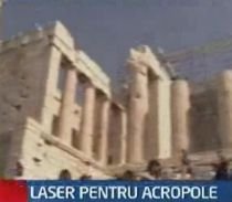 Templele de pe Acropola din Atena, curăţate cu laserul 