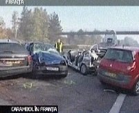 Carambol pe o autostradă din estul Franţei, soldat cu un mort şi 39 de răniţi