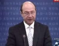 Traian Băsescu a promulgat legea de majorare a pensiilor pentru grupele I şi II de muncă