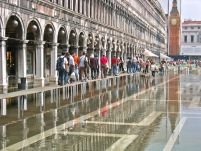 Veneţia, ameninţată de inundaţii din cauza ploilor abundente