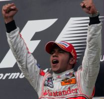 Hamilton a devenit cel mai tânăr campion mondial din istoria Formula 1 (VIDEO)