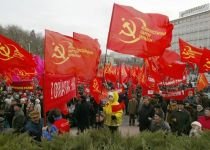 Ruşii au sărbătorit 91 de ani de la revoluţia bolşevică