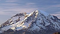 3 alpinişti  români au cucerit cel mai înalt vârf din Mexic