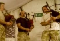 Militari britanici din Irak au înregistrat un album de muzică de cimpoi
