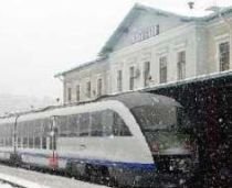 Trenurile Bucureşti-Braşov vor avea un vagon destinat depozitării de biciclete şi schiuri