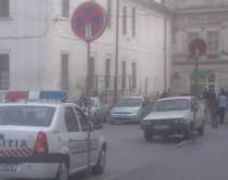 Videonews.ro: Parcarea regulamentară, o necunoscută pentru Poliţia Română (FOTO)