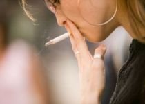 Studiu: Sindromul premenstrual afectează, în special, fumătoarele