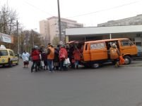 Videonews.ro ? imagini de la cititori. Pomană electorală în cartierul Pajura
