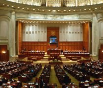 IPP: Politicienii-vedetă din parlamentul României, printre codaşi la iniţierea de legi 