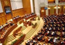Pe urmele lui Labă şi Foamete: Cele mai "sonore" nume din listele de candidaţi la parlamentare