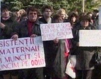 Proteste la Constanţa: Asistenţii sociali nu şi-au primit salariile