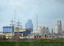 Şomaj tehnic şi disponibilizări la Azomureş şi ArcelorMittal 
