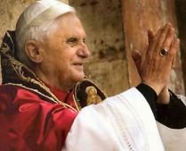 Vatican: Telefoanele mobile şi tehnologia dăunează sufletului 