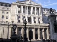 Banca Angliei ar putea reduce dobânda cheie la 2%