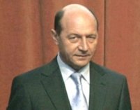 Băsescu: De ce românii lasă în Parlament oameni despre care ştiu lucruri rele?