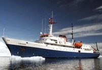 O navă argentiniană eşuează pe coasta de nord-est a Antarcticii