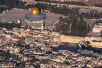Comunicaţii paralizate în Ierusalim. Un excavator rupe cablurile optice