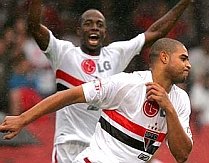 Sao Paolo a câştigat al treilea titlu consecutiv în Brazilia. Vasco da Gama a retrogradat