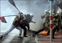 Protestele grecilor se extind la Moscova, Roma şi Bologna