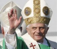 Studenţii români, la întâlnirea cu Papa Benedict al XVI-lea