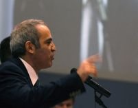 Kasparov a înfiinţat o nouă mişcare de opoziţie în Rusia