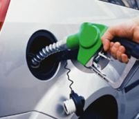 Carburanţi mai ieftini la Petrom şi Lukoil