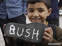 Irakianul care a aruncat cu pantofii în Bush va deveni starul unui serial tv