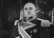 Spania. Una din ultimele statui ale generalului Franco, dărâmată