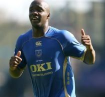 Lassana Diarra părăseşte Portsmouth pentru Real Madrid

