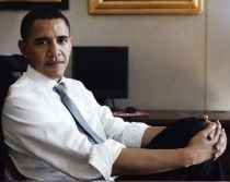 Mesaj de Crăciun: Obama le cere americanilor să se unească pentru a "întoarce roata istoriei" 

