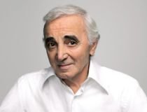 Cântăreţul Charles Aznavour a primit cetăţenia armeană