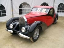 Un Bugatti din 1937, scos la licitaţie, după ce a stat 50 de ani în garaj