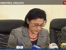 Ministrul Educaţiei speră ca din martie profesorii să primească salarii mărite cu 34%