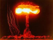 Un raport comandat de Pentagon recomandă SUA menţinerea armelor nucleare în Europa