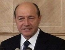 Băsescu acuză Ministerul Transporturilor că este incapabil să promoveze proiecte