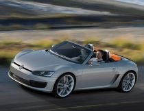 Detroit: Volkswagen a prezentat roadsterul cu motor central 

