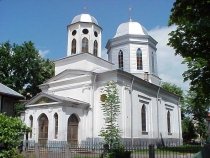 Botoşani. O femeie a fost amendată pentru că a înjurat în biserică