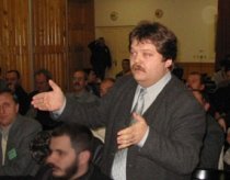 Radicalii maghiari la primul Congres: Szasz Jeno ar putea pierde şefia PCM