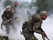Human Rights Watch acuză trupele sud-osetine, ruse şi georgiene de crime de război