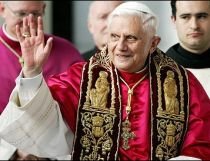Papa Benedict al XVI-lea a ridicat excomunicarea episcopilor din aşa-numita comunitate integristă