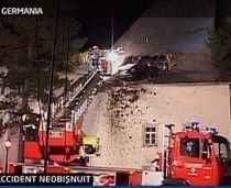 Cu maşina...în podul bisericii. Un şofer din Germania a zburat peste 35 de metri 