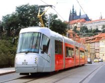 Cu tramvaiul din Praga, pe stăzile din Bucureşti. Oprescu vrea să cumpere tramvaie Skoda