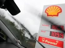 Shell anunţă un profit record de 24 miliarde euro în 2008, sau  800 Euro/secundă

