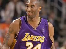 Kobe Bryant a ajutat Lakers să spele ruşinea din meciul cu Bobcats (VIDEO)