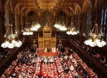 Marea Britanie. Lorzii care încalcă legile Parlamentului vor putea fi demişi, conform unui proiect