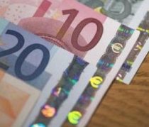 Euro, cotat la 4,2954 lei, în scădere cu 0,17 bani