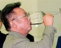 Kim Jong-Il face exces de alcool, în încercarea de a demonstra că este perfect sănătos 